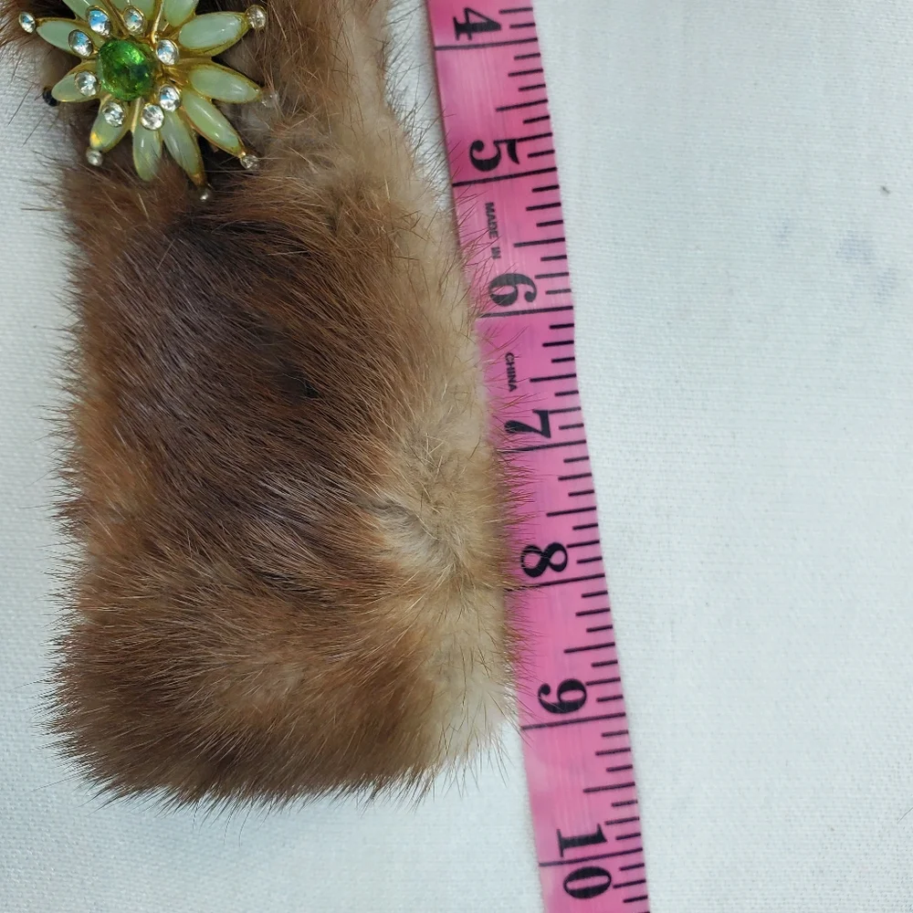 VINTAGE fox fur collar with brooch - Picture 5 of 8